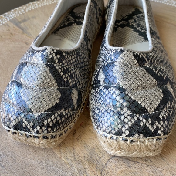 Franco Sarto Snake Pattern Espadrilles Size 7.5
Kiya - Picture 9 of 10